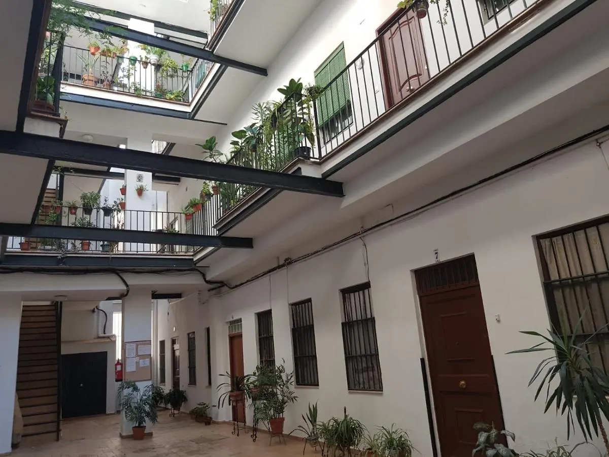 Ideal Apartamento Tipo Loft En Triana Sevilla Wifi 0*,  Spanien
